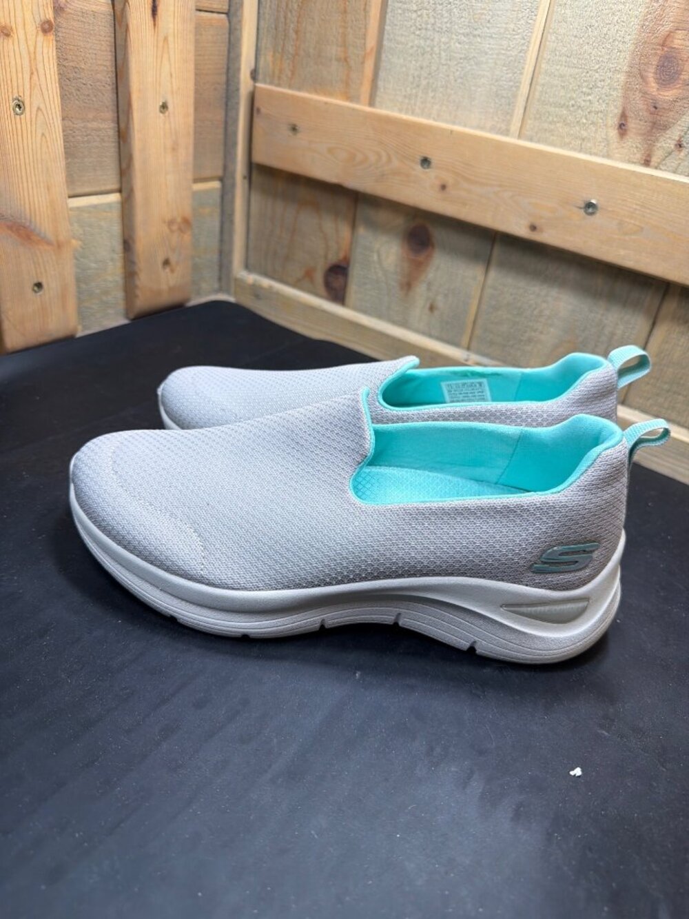 Skechers Womens 7.5 Arch Comfort Slip On Walking Shoes Gray Teal Mesh 56126 - Picture 6 of 9